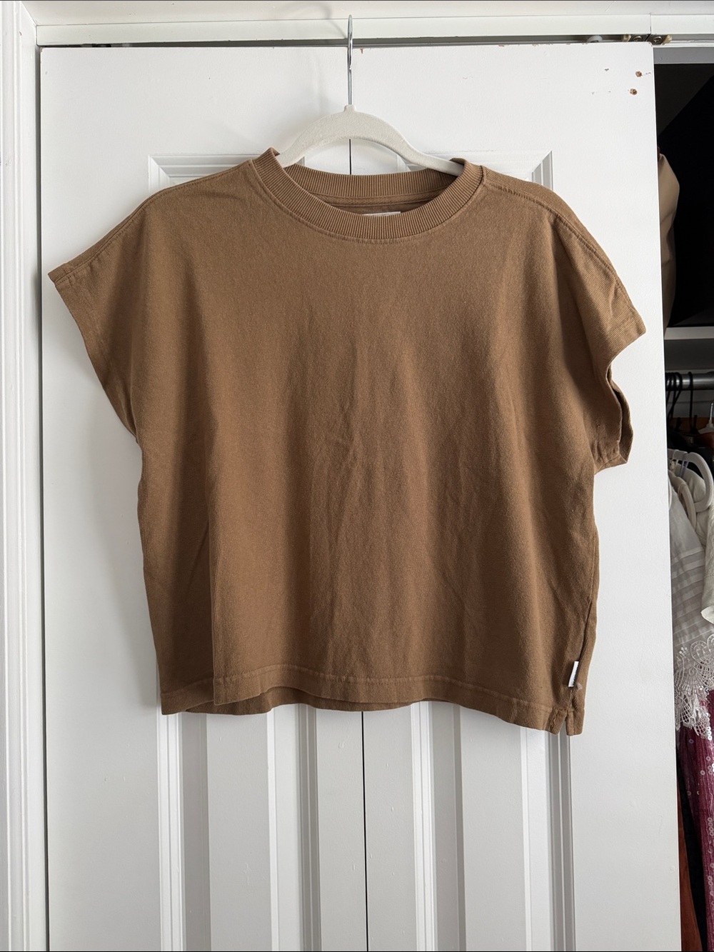 Women's Short Sleeve Boxy Tee in Brown